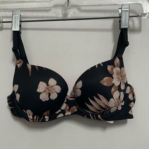 Victoria Secret Wear Everywhere Lightly Lined Bra